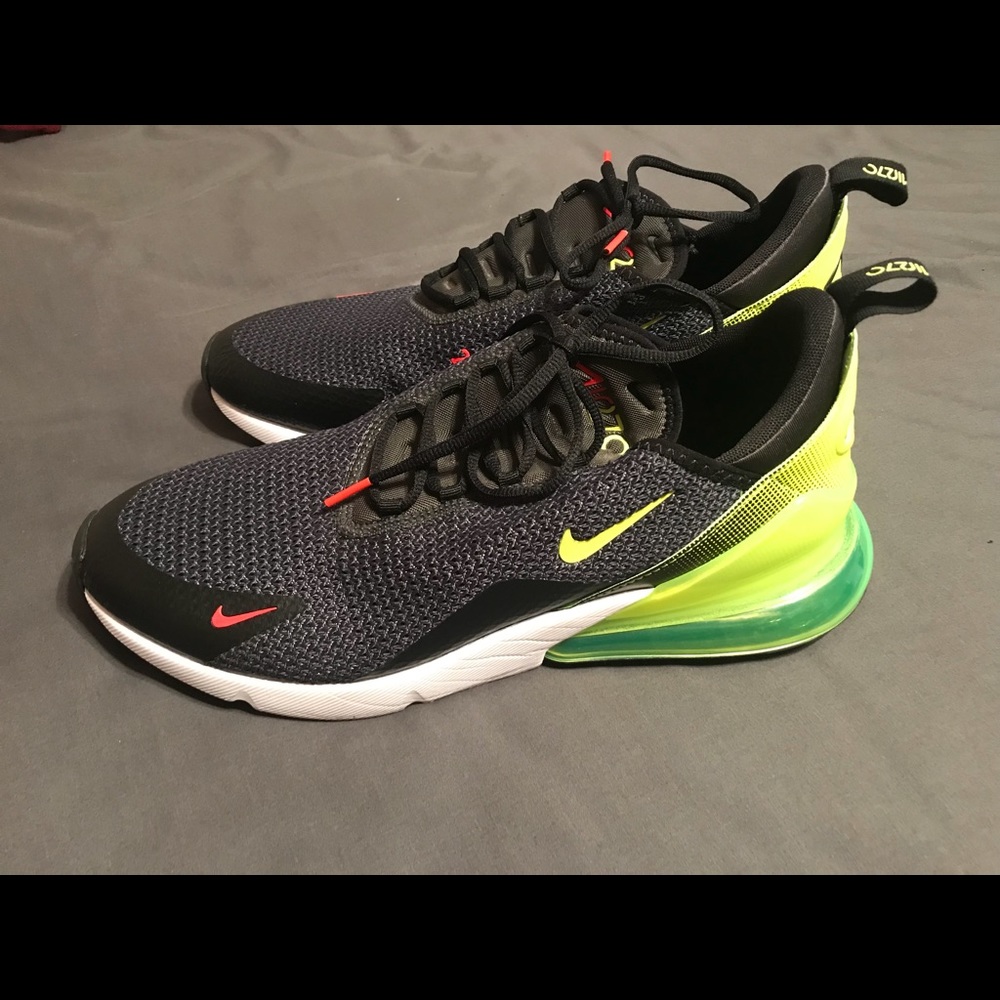 Nike 270 air max